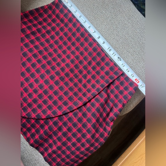 Primark Red and Black Checkered Mini Skirt - Picture 8 of 9